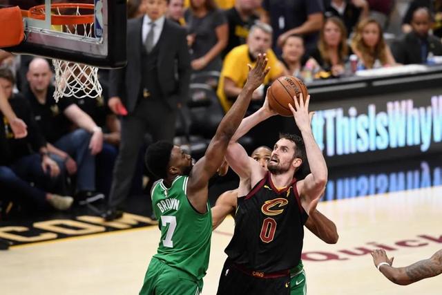 穆雷37分掘金大胜爵士 艾顿30+19开拓者胜猛龙